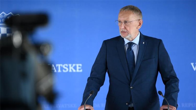 Božinović: Istraga prometne nesreće u kojoj je sudjelovao Banožić ide svojim tijekom 